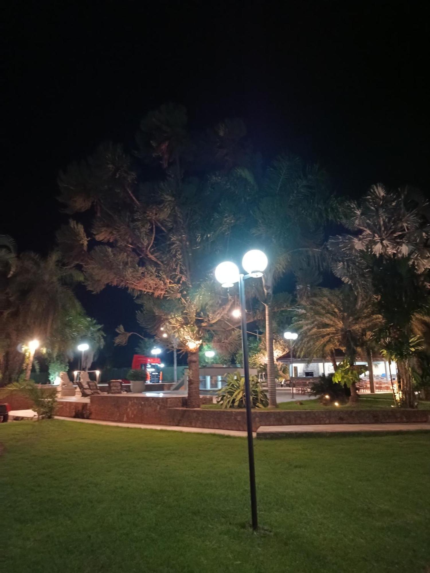 Parque Das Arvores Hospedagem E Eventos Barretos Luaran gambar
